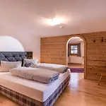 Ferienwohnungen-gaestehaus Altginzling Гинцлинг