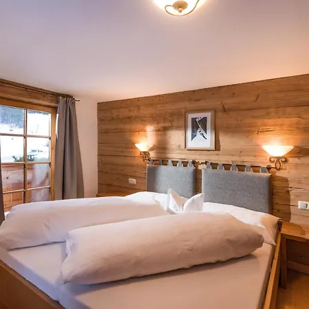 Ferienwohnungen-Gaestehaus Altginzling Ginzling