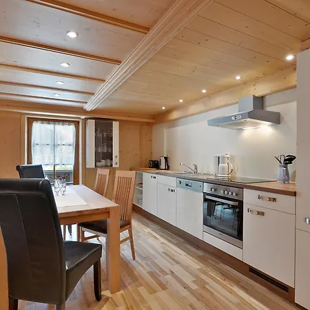 Ferienwohnungen-gaestehaus Altginzling ゲストハウス 3*